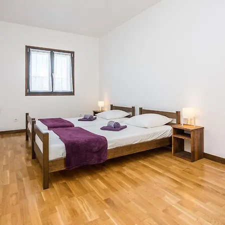 App Silverstar 2 By Interhome *