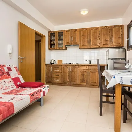 App Silverstar 2 By Interhome *