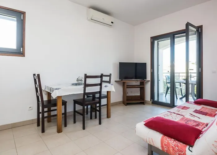 App Silverstar 2 By Interhome Вир